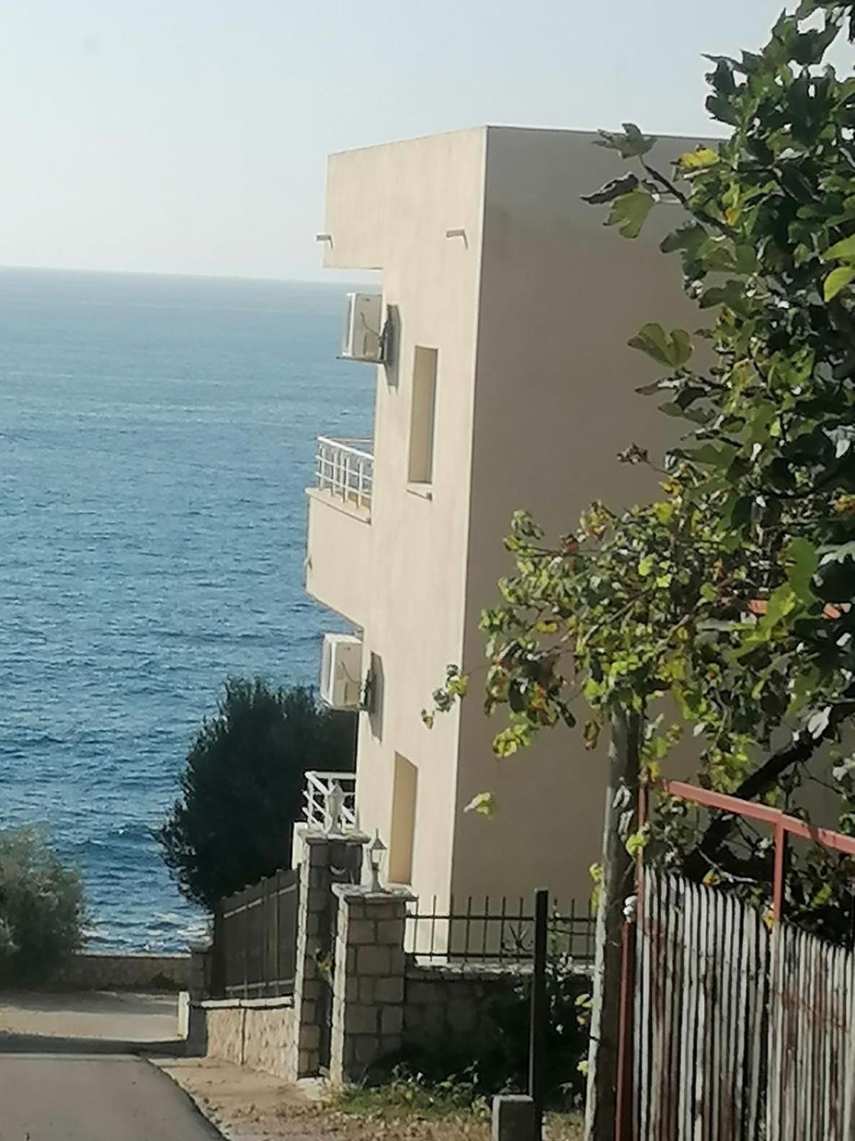 Apartmani Lux Sea Utjeha Zewnętrze zdjęcie