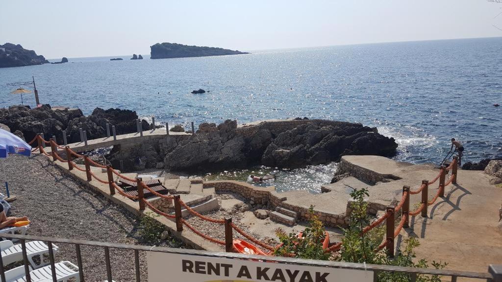 Apartmani Lux Sea Utjeha Zewnętrze zdjęcie